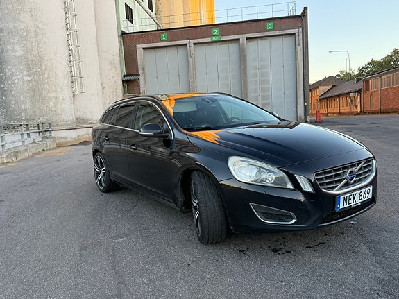 Volvo V60 6 of 12