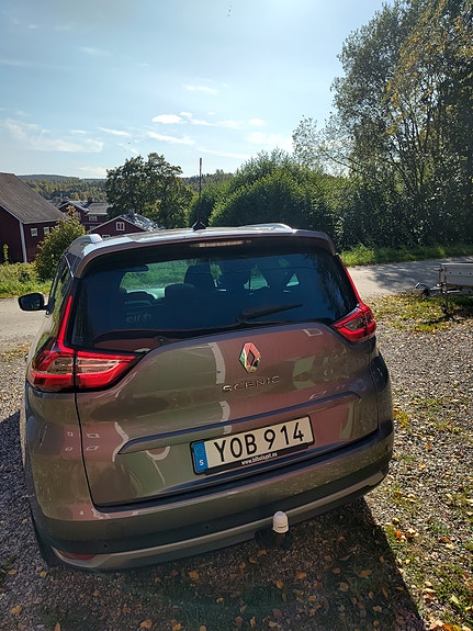 Renault Grand Scenic IV 3 of 8