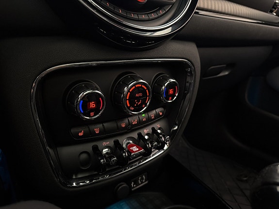 MINI Clubman Cooper D 23 of 30