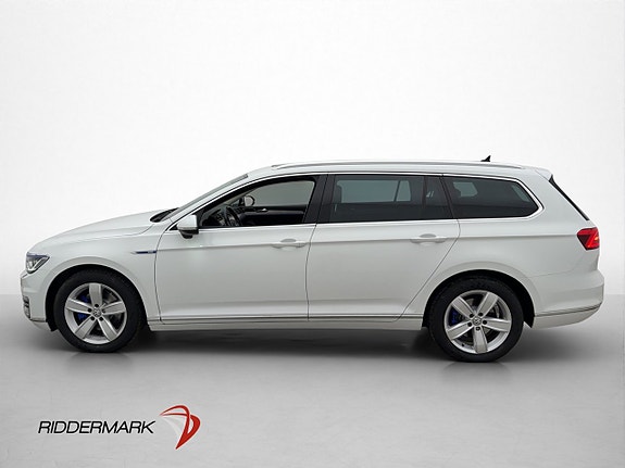 Volkswagen Passat 4 of 30