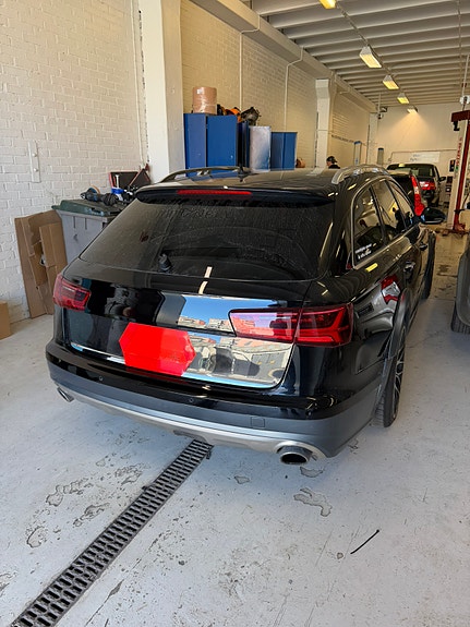 Audi A6 allroad 7 of 11