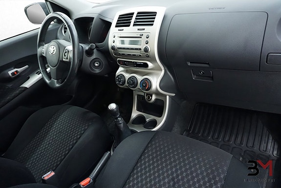 Toyota Urban Cruiser 7 of 8