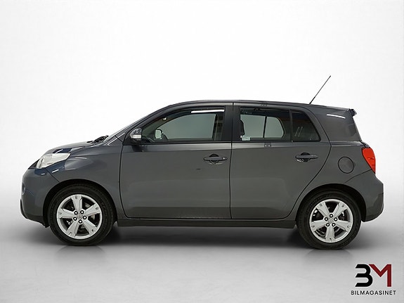 Toyota Urban Cruiser 3 of 8