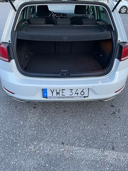 Volkswagen Golf VII 8 of 10