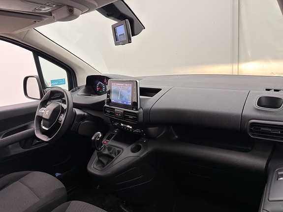 Peugeot Partner 24 of 28