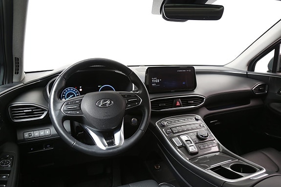 Hyundai Santa Fe 16 of 30