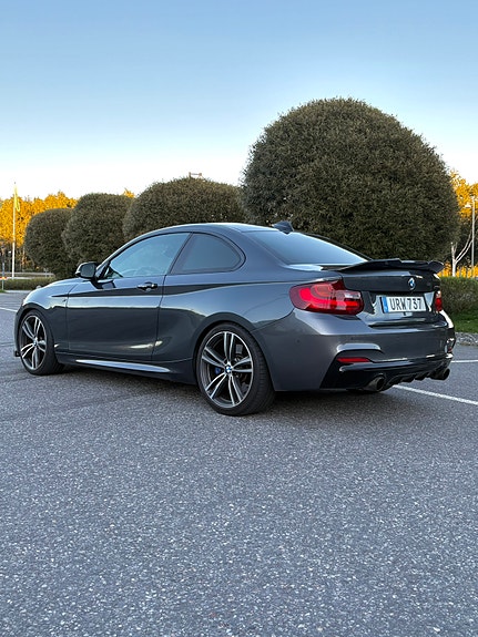 BMW M240i 4 of 16