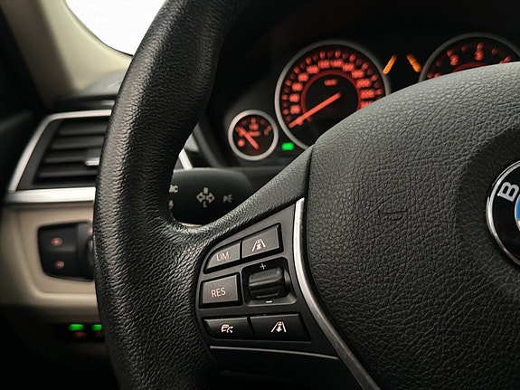 BMW 320 13 of 29