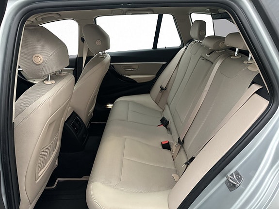 BMW 320 24 of 29