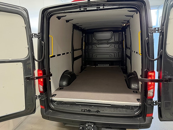 Volkswagen Crafter 35 10 of 26