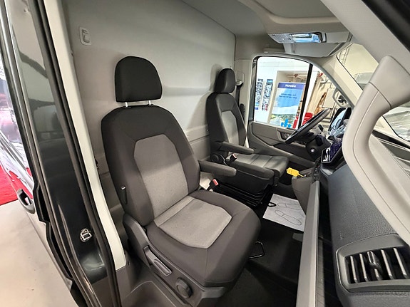 Volkswagen Crafter 35 22 of 26