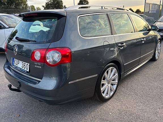 Volkswagen Passat 7 of 30