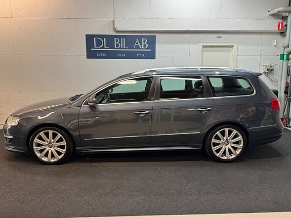Volkswagen Passat 18 of 30