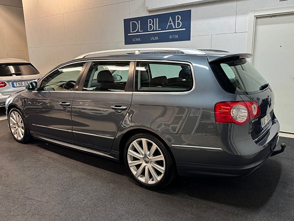 Volkswagen Passat 17 of 30
