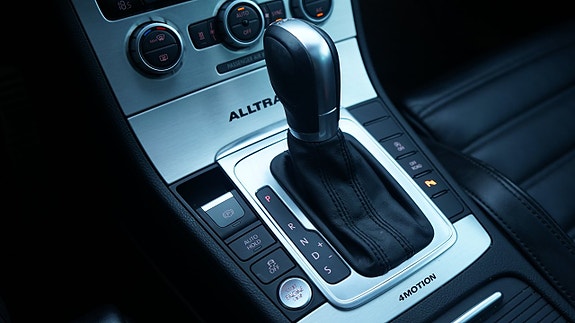 Volkswagen Passat Alltrack 21 of 23
