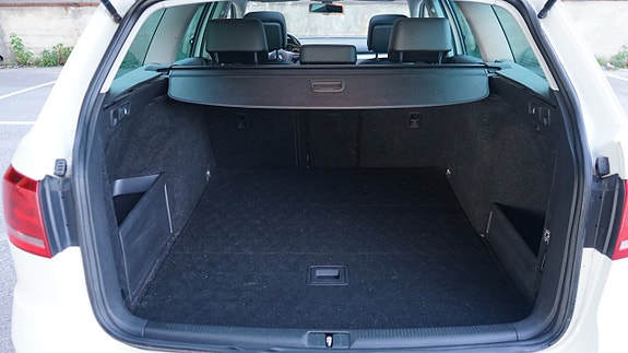 Volkswagen Passat Alltrack 7 of 23