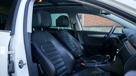 Volkswagen Passat Alltrack 11 of 23