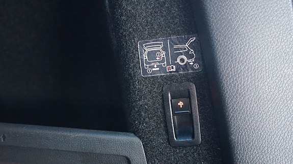 Volkswagen Passat Alltrack 22 of 23
