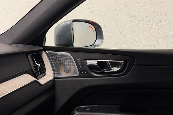 Volvo XC60 19 of 27