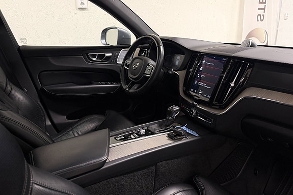 Volvo XC60 27 of 27