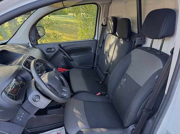 Renault Kangoo Maxi 8 of 17