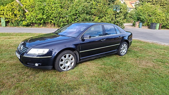 Volkswagen Phaeton 3 of 12