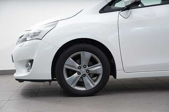 Toyota Verso 4 of 25