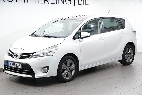 Toyota Verso 2 of 25
