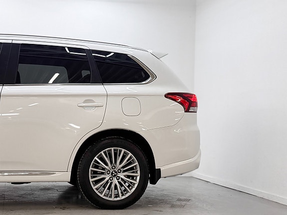 Mitsubishi Outlander 24 of 30
