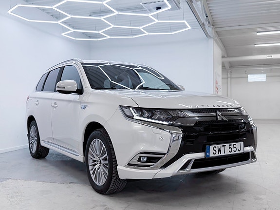 Mitsubishi Outlander 3 of 30