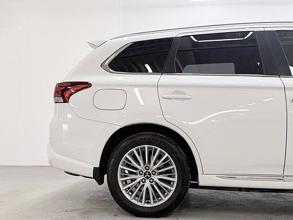 Mitsubishi Outlander 19 of 30