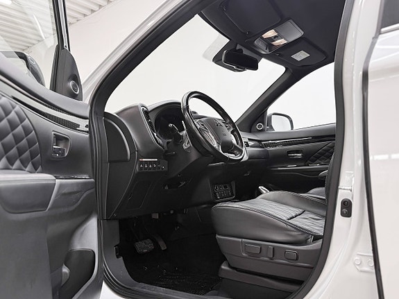 Mitsubishi Outlander 10 of 30