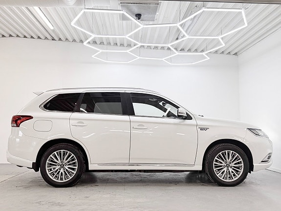 Mitsubishi Outlander 5 of 30