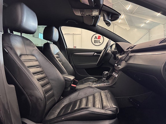 Volkswagen Passat 11 of 25