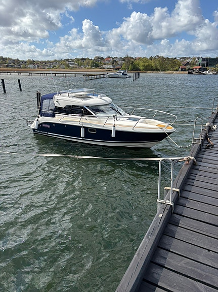 Aquador 23HT Volvopenta D3 190 HP Årsmodell 2009 2 of 15