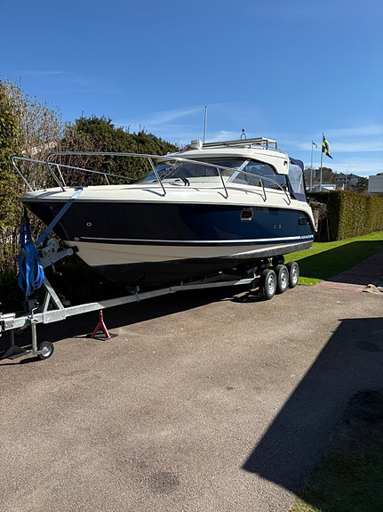 Aquador 23HT Volvopenta D3 190 HP Årsmodell 2009 3 of 15