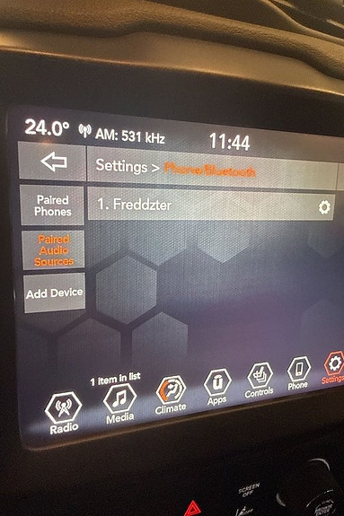 Jeep Renegade 18 of 20