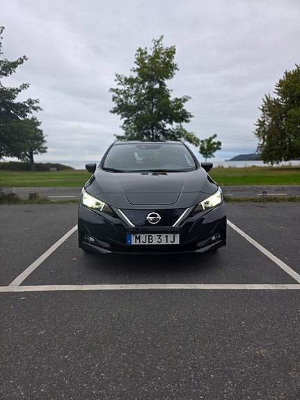 Nissan Leaf 6 of 21