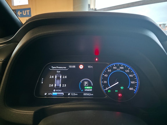 Nissan Leaf 7 of 21