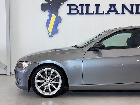 BMW 325i 9 of 25