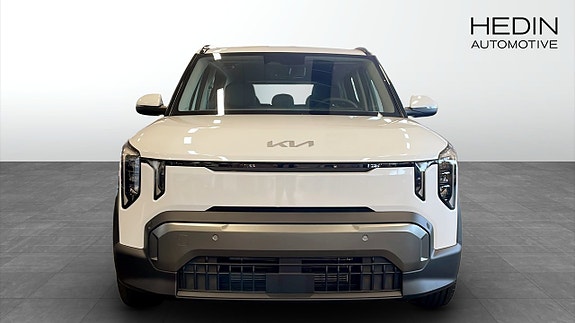 Kia EV2 8 of 12