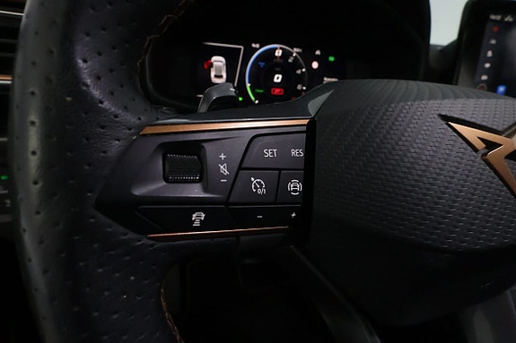 Cupra Formentor e-HYBRID 17 of 29
