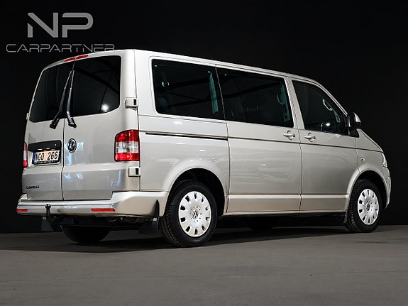 Volkswagen Caravelle 5 of 18