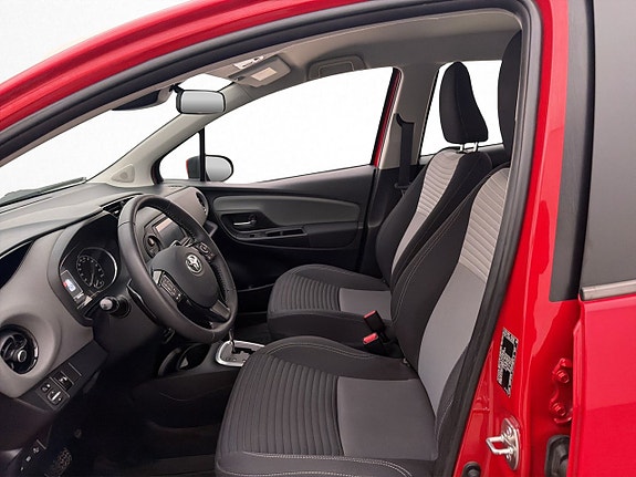 Toyota Yaris 9 of 21