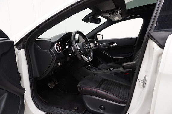 Mercedes-Benz CLA220 d 11 of 26