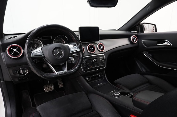 Mercedes-Benz CLA220 d 16 of 26