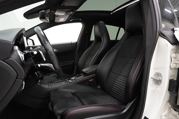 Mercedes-Benz CLA220 d 13 of 26