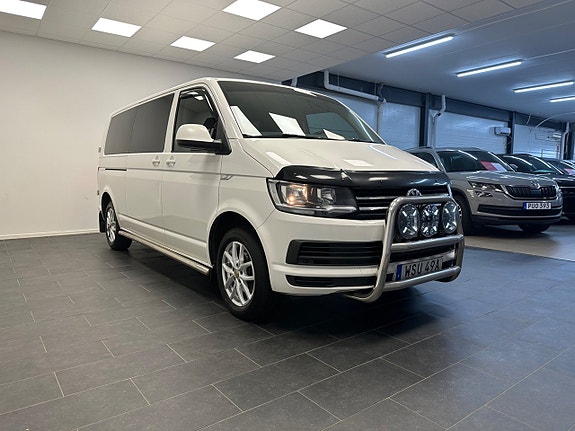 Volkswagen Caravelle 6 of 28