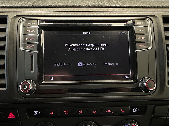 Volkswagen Caravelle 24 of 28