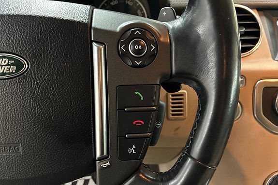 Land Rover Discovery 21 of 25